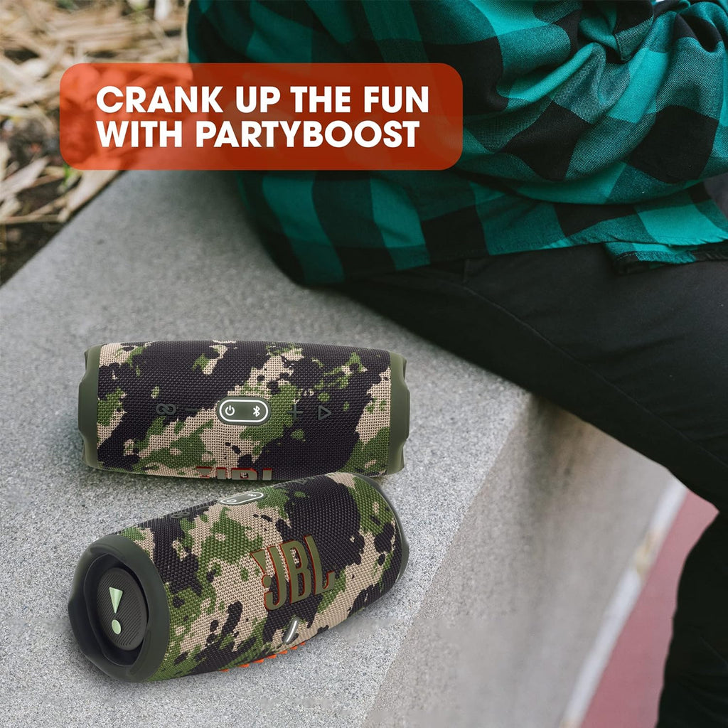 JBL Charge 5 Bluetooth-Lautsprecher in Schwarz – Wasserfeste, portable Boombox mit integrierter Powerbank – Eine Akku-Ladung für bis zu 20 Stunden kabellosen Musikgenuss